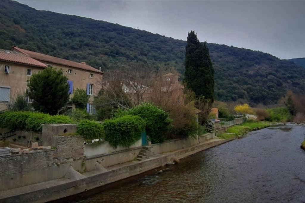 Вилла Havre De Paix Au Pied De La Montagne Les Ilhes Экстерьер фото